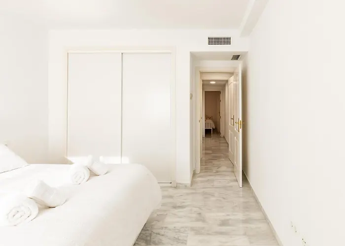 Holiday Apartment Marbella * マルベーリャ